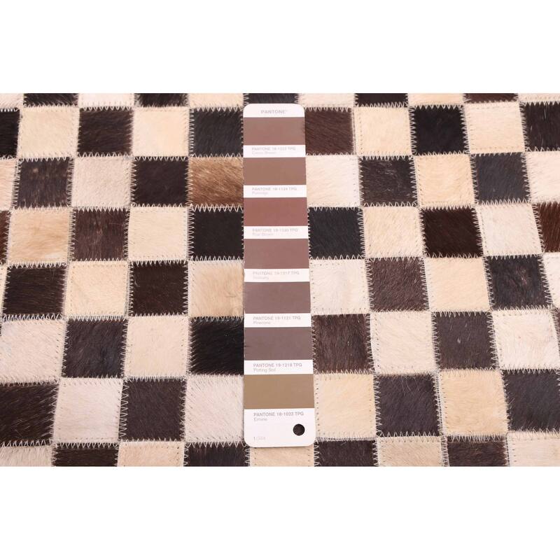 ECARPETGALLERY Handmade Cowhide Patchwork Dark Brown, Ivory Leather Rug - 5'1 x 5'1