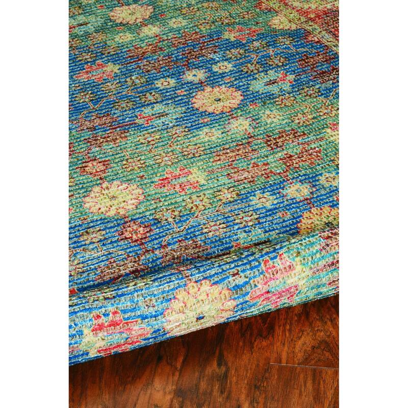HomeRoots Floral Medallion Traditional Rectangle Area Rug - 114.00 in. x 90.00 in. x 0.50 in.