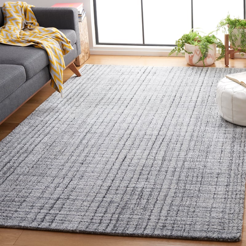 SAFAVIEH Handmade Abstract Harriette Rug - 8' x 10' - Grey/Ivory