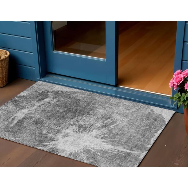 HomeRoots Abstract Transitional Rectangle Outdoor Rug - 3' x 5'