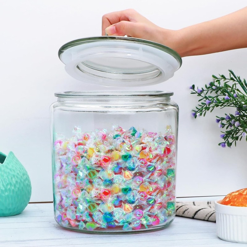 https://ak1.ostkcdn.com/images/products/is/images/direct/96f8c8c0aa8e0a7532ab920043483986a1103778/Cookie-Jar-%26-Candy-Jar-with-Airtight-Lid.jpg