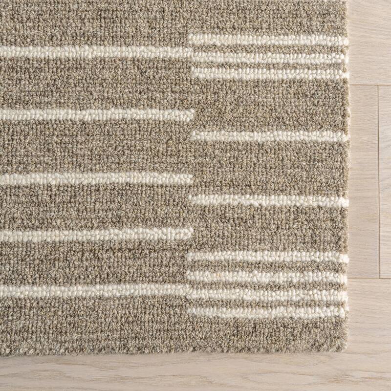 Nuloom Tanaia Contemporary Striped Area Rug