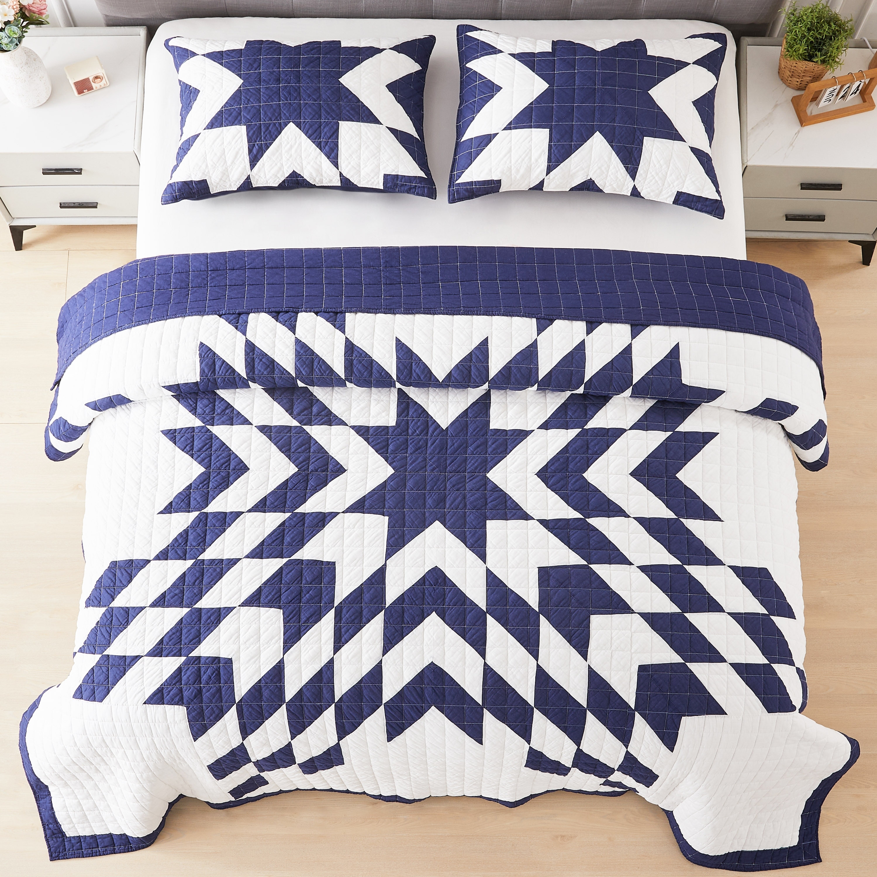 Heritage Northern Star Patchwork Cotton Quilt Set