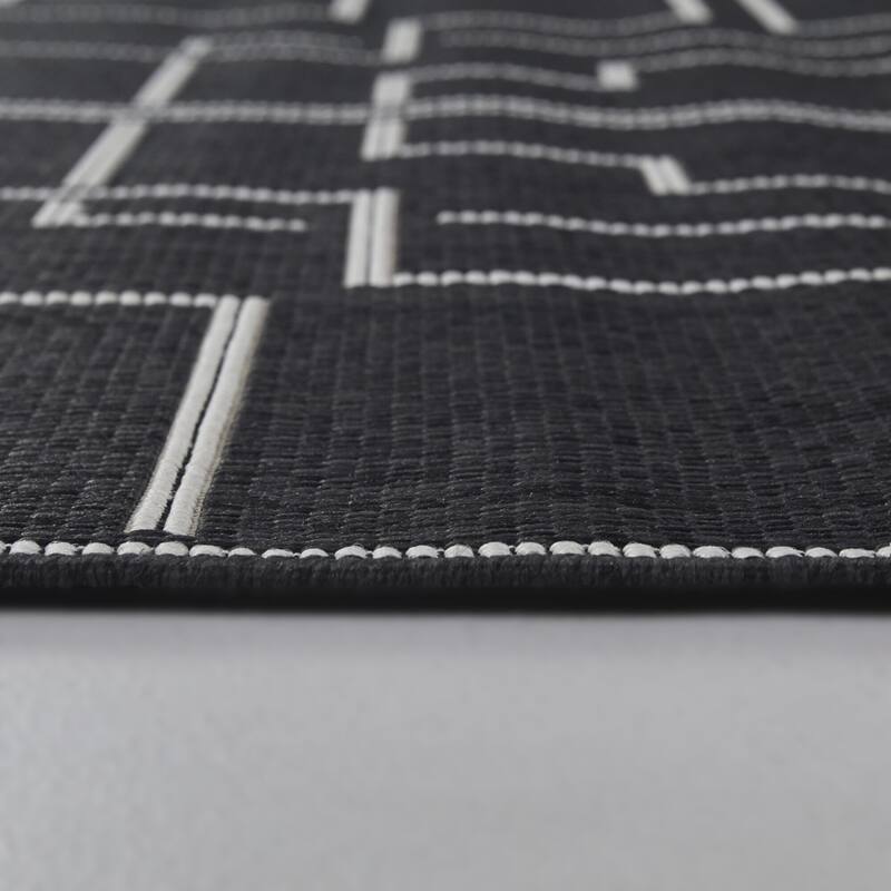 Leino Transitional Indoor/Outdoor Area Rug