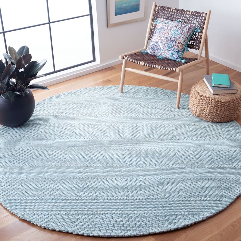 SAFAVIEH Marbella Berra Wool Rug - 7' Round - Blue