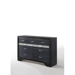 Black gentleman's store chest