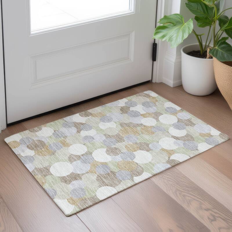 Machine Washable Indoor/ Outdoor Mucho Bubbles Chantille Rug