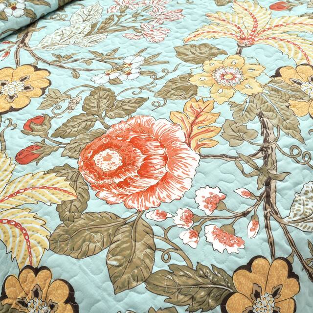 The Curated Nomad Chorro 3-piece Quilt Set