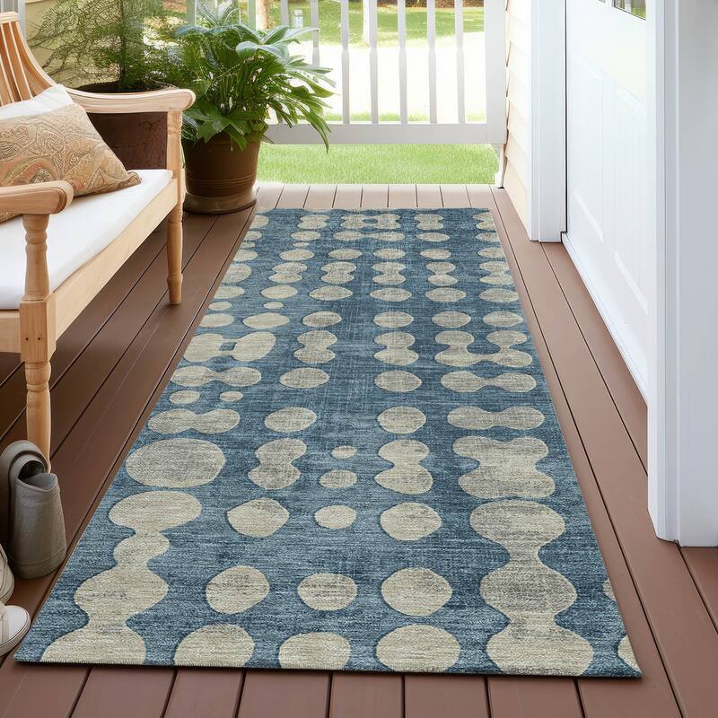 Machine Washable Indoor/ Outdoor Chantille Abstract Dots Rug - Denim - 2'3" x 7'6"