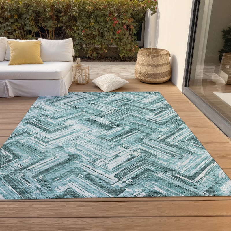 Machine Washable Indoor/ Outdoor Chantille Modern Chevron Rug