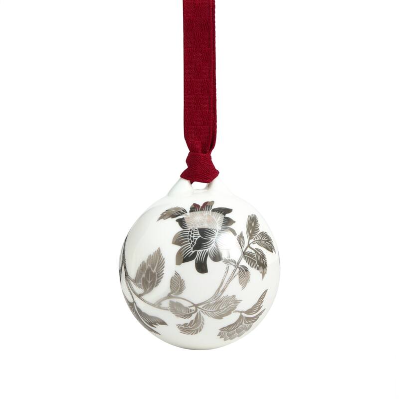 Wedgwood Festive Tonquin Ornament Silver No. 1