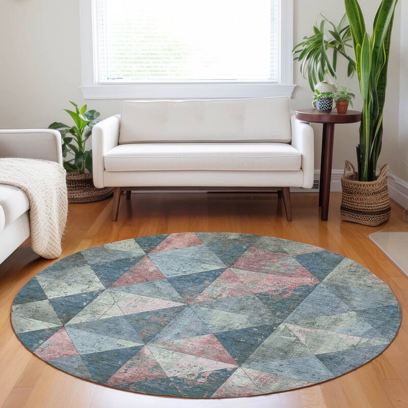 Machine Washable Indoor/ Outdoor Contemporary Diamonds Chantille Rug