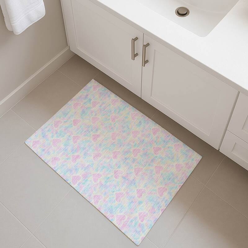 Machine Washable Indoor/ Outdoor Modern Hearts Chantille Rug