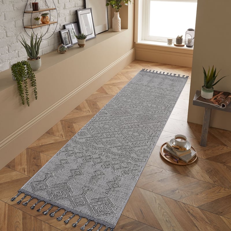 LOOM & LUXE Collection 2X8 White/Traditional Indoor/Outdoor Area Rug - 96" D x 26" W x 0.28" H
