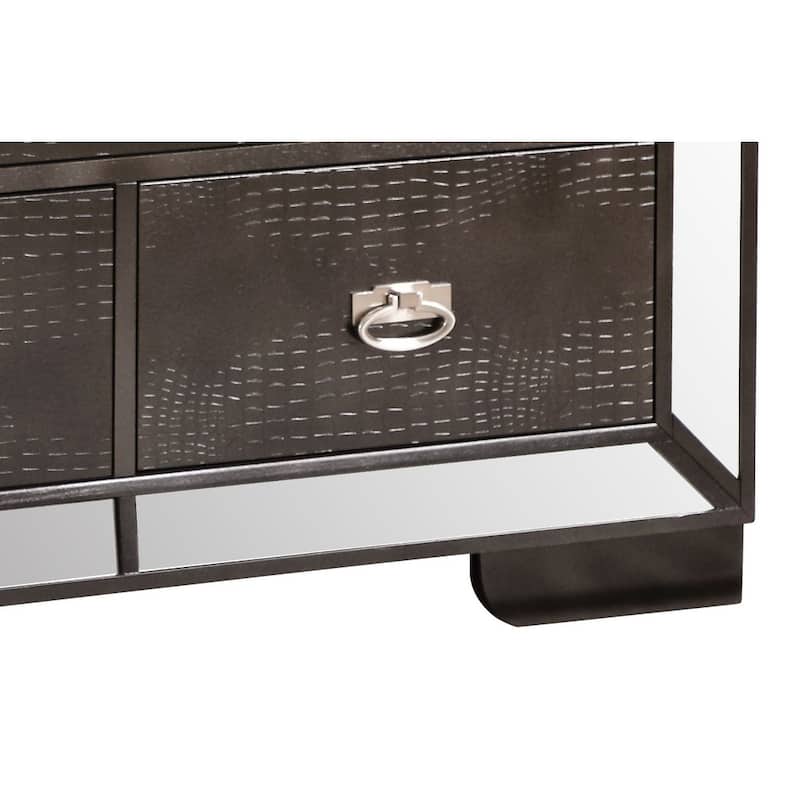 Holly Hills 8-drawer Dresser