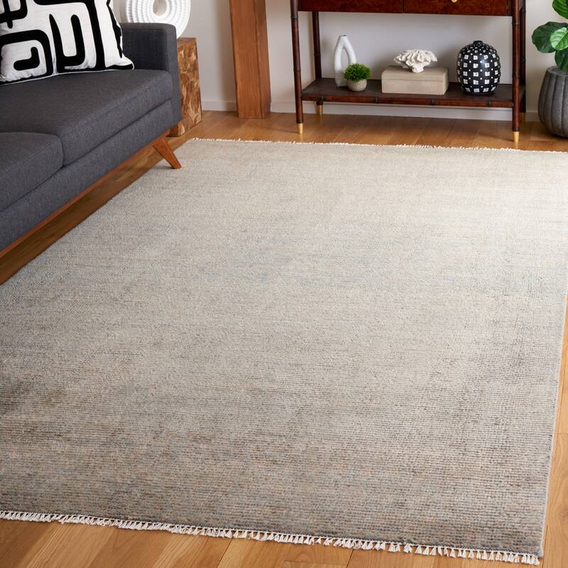 SAFAVIEH Hand-Knotted Nomad Bouchra Boho Wool Rug - 6' x 9' - Grey/Beige