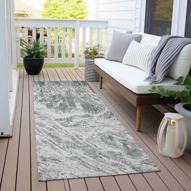Machine Washable Indoor/ Outdoor Modern Abstract Chantille Rug - Gray - 2'3" x 7'6"