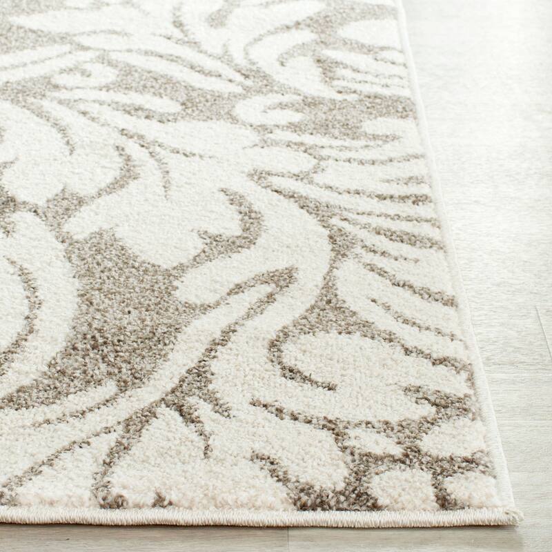 SAFAVIEH Amherst Priscilia Modern Rug