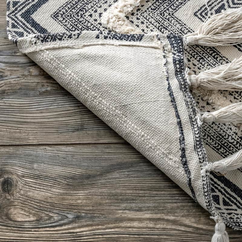 Nuloom Geometric Nichola Greek Eye Trellis Area Rug