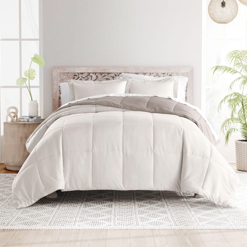 Soft Essentials All-season Down Alternative Reversible Lightweight Comforter Set - Natural / Latte - King - Cal King