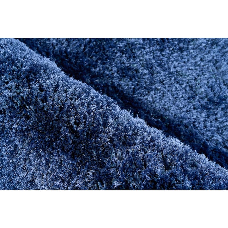 EXQUISITE RUGS Sumo Shag Hand-loomed Polyester/Microfiber Navy Area Rug.