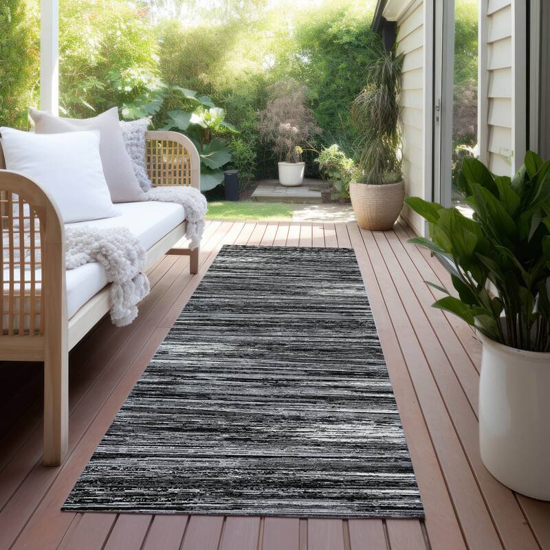 Machine Washable Indoor/ Outdoor Chantille Abstract Stripe Rug - Black - 2'3" x 7'6"