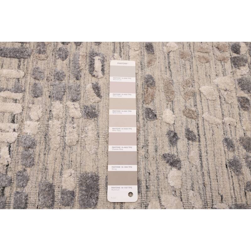 ECARPETGALLERY Hand-knotted Tangier Light Grey Wool Rug - 5'7 x 8'6