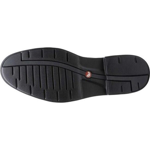 un tailor tie clarks