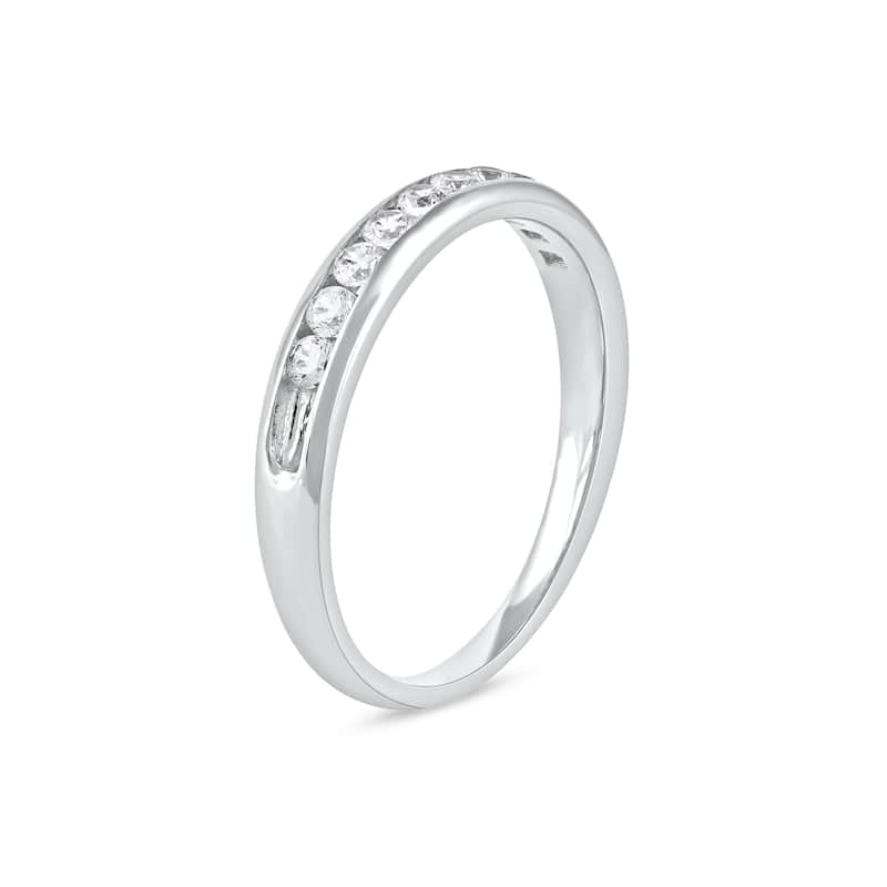 1/4ct TDW Diamond Wedding Band in 10K White Gold for Women