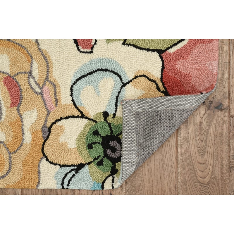 Domani Mohana Sand Floral Hand-hooked Area Rug
