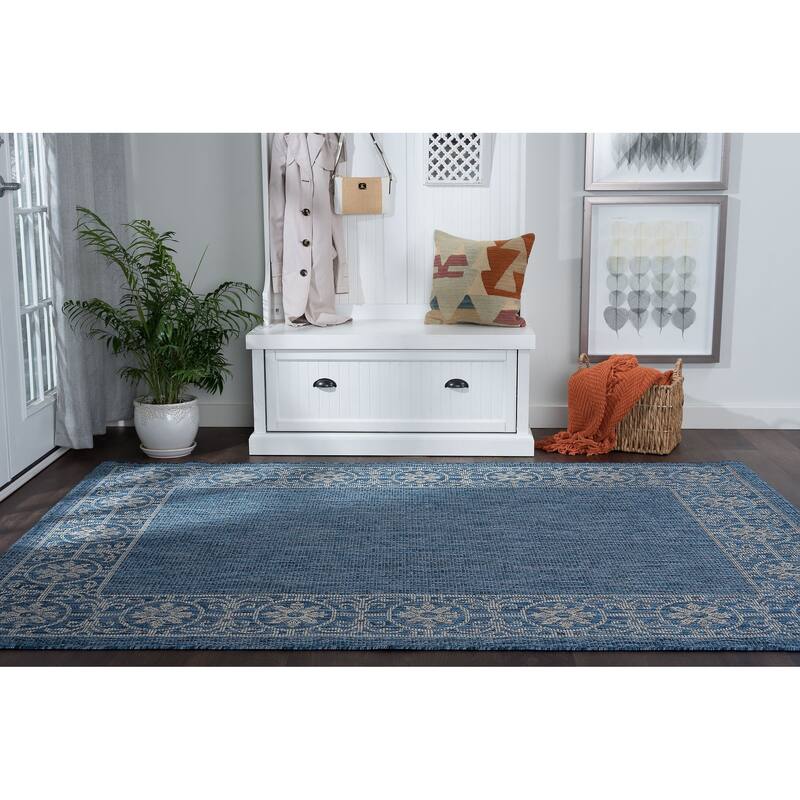 Colonnade Traditional Border Indoor/Outdoor Area Rug