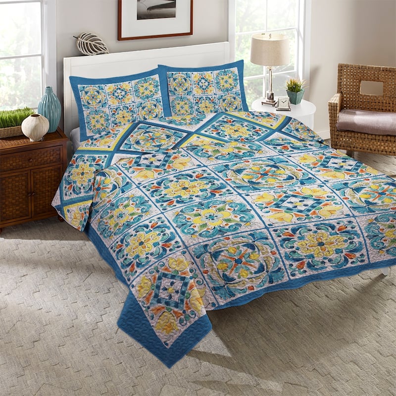Mediterranean Breeze King Quilt Set
