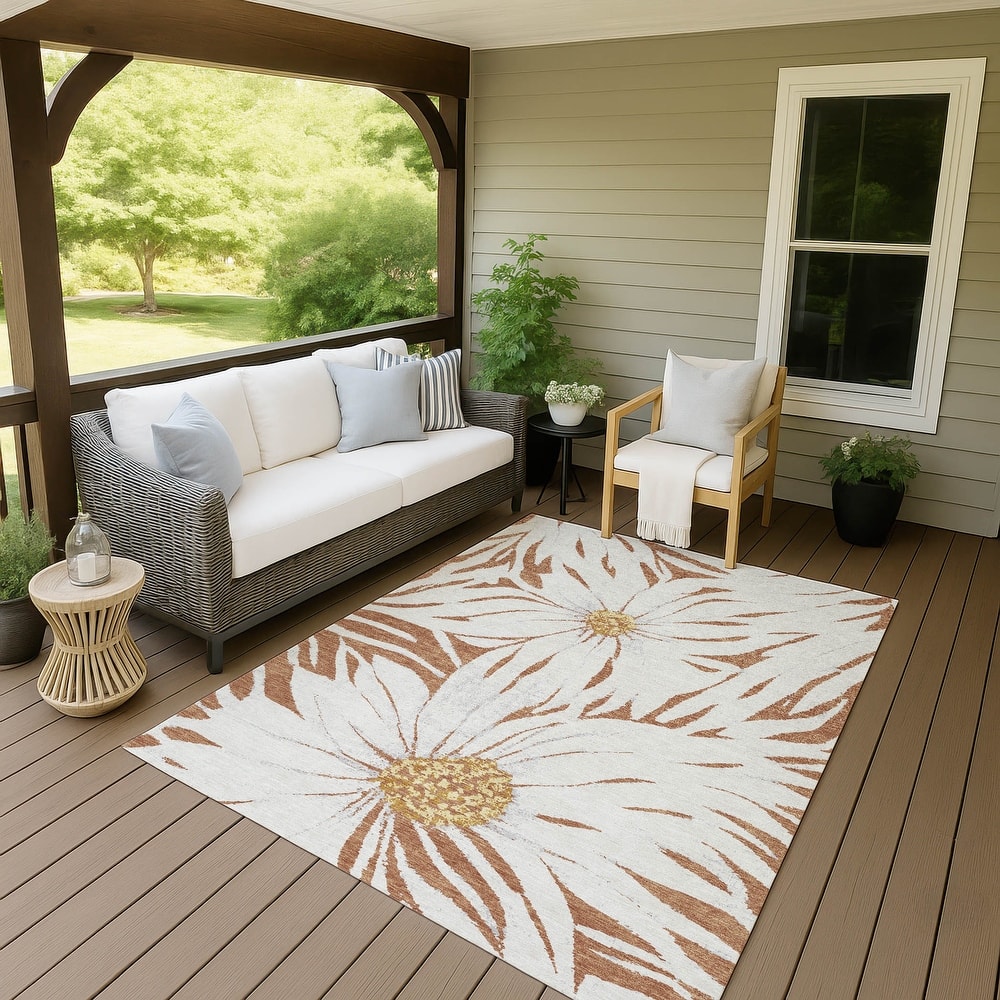 Machine Washable Indoor/ Outdoor Floral Chantille Rug
