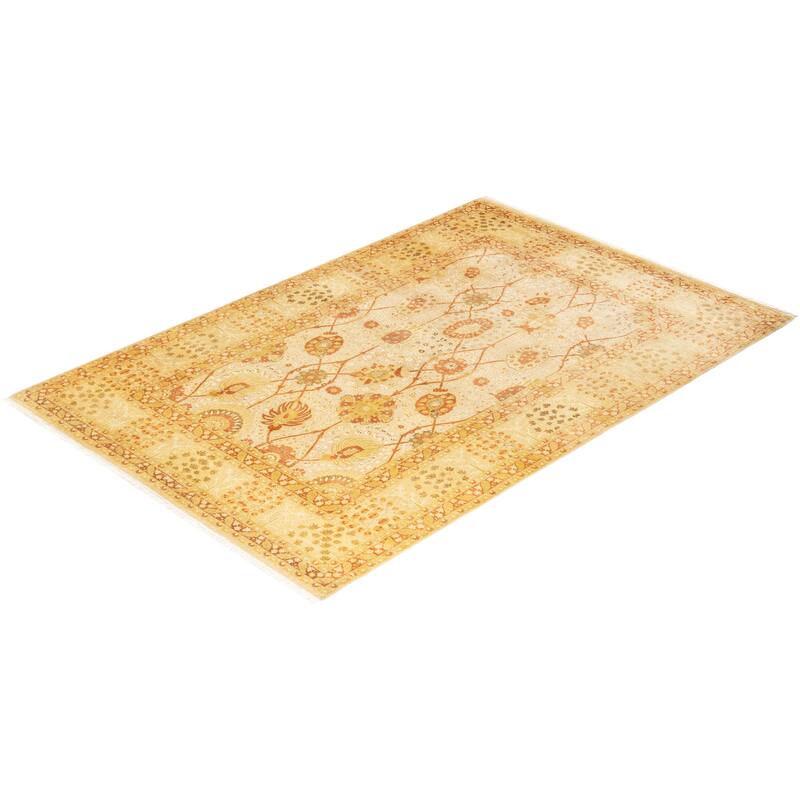 Overton Handknotted Wool Traditional Oriental Ivory Area Rug - 6' x 9'