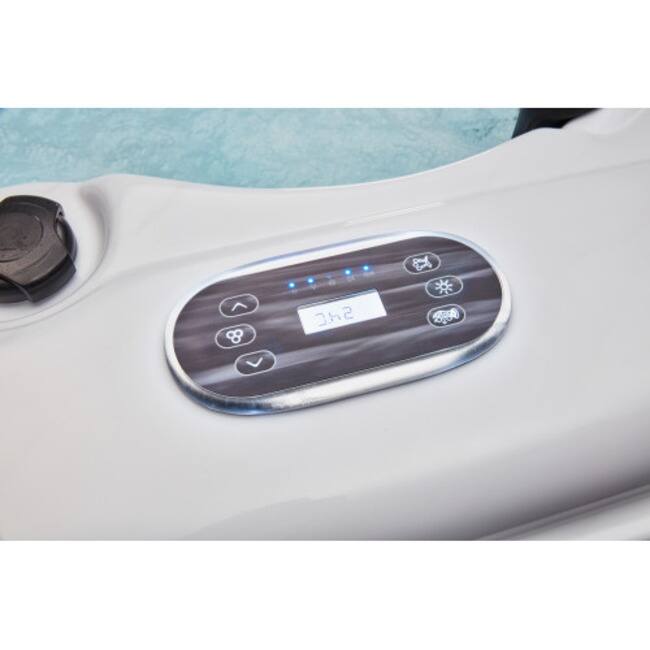 Luxury Spas Denali 7-Person Spa
