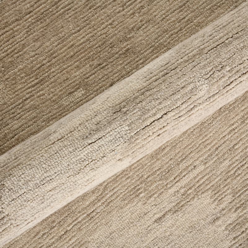 Mohave Ivory and Beige Abstract Hand-Hooked Area Rug 2' x 3'