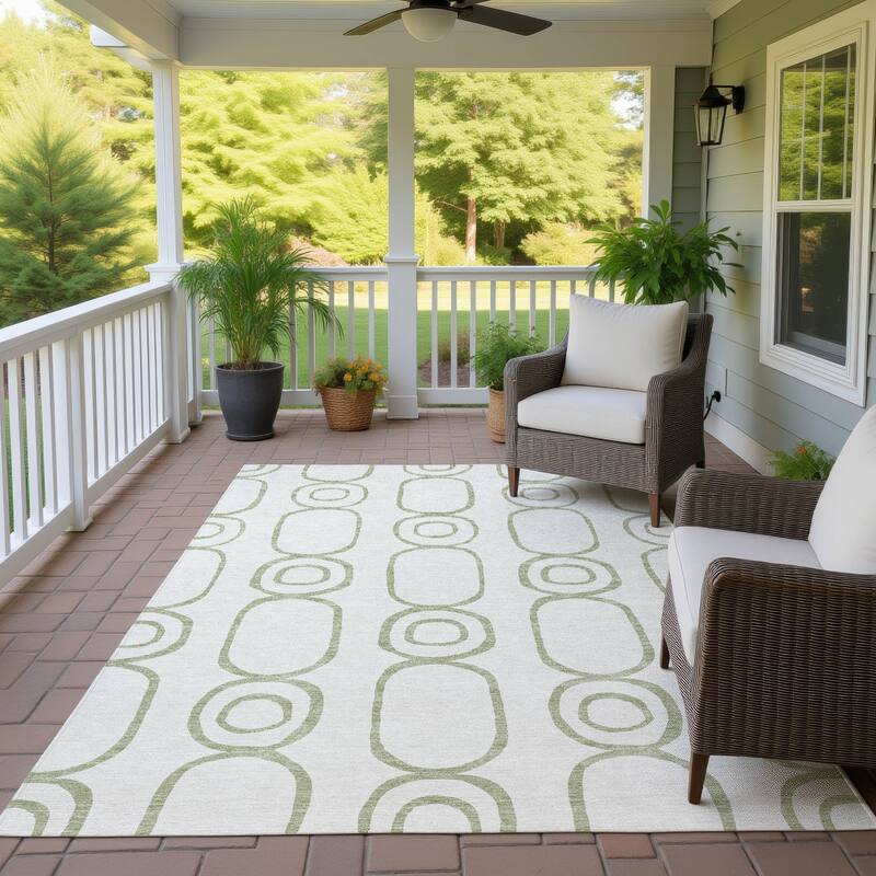 Machine Washable Indoor/ Outdoor Modern Vibe Chantille Rug