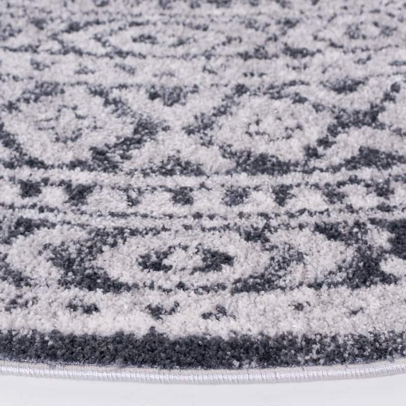 SAFAVIEH Toscana Amber Geometric Rug