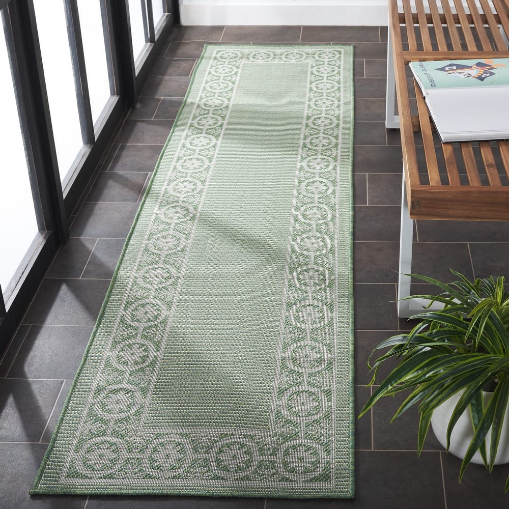 SAFAVIEH Bermuda Broerine Geometric Indoor/Outdoor Waterproof Rug