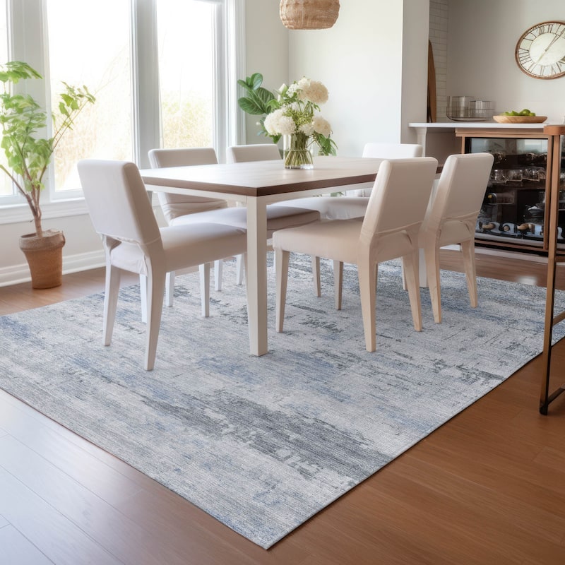 Machine Washable Indoor/Outdoor Abstract Allure Chantille Rug