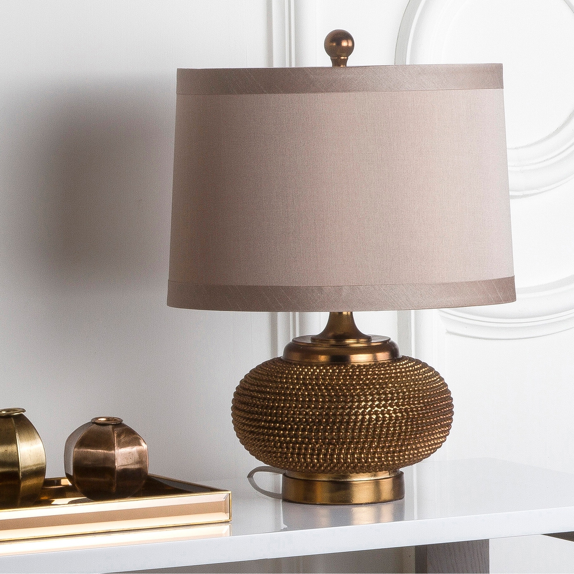 SAFAVIEH Lighting Delinda 19-inch Beaded Table Lamp (Set of 2) - 14"x14"x19" - 14Wx14Dx19H