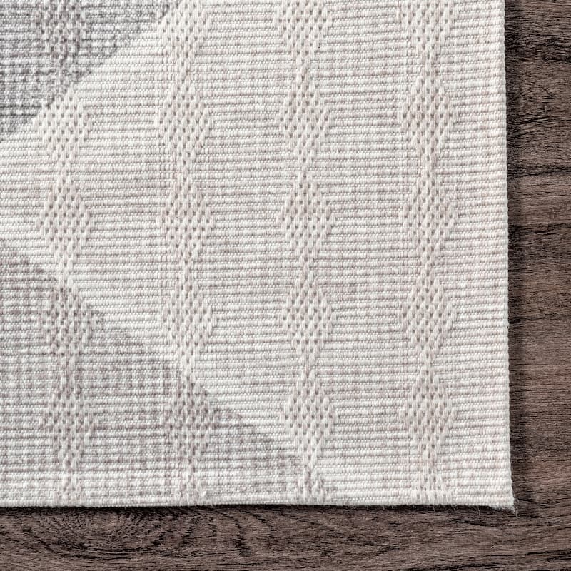 Nuloom Marielle SpinClean Diamond Tiles Machine Washable Area Rug