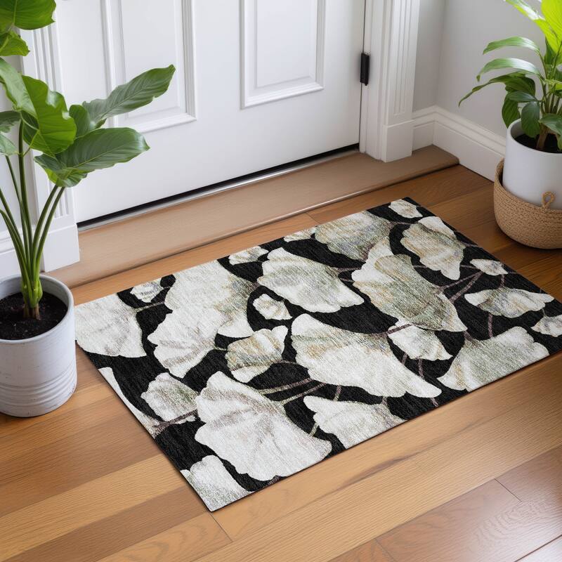 Machine Washable Indoor/ Outdoor Floral Love Chantille Rug