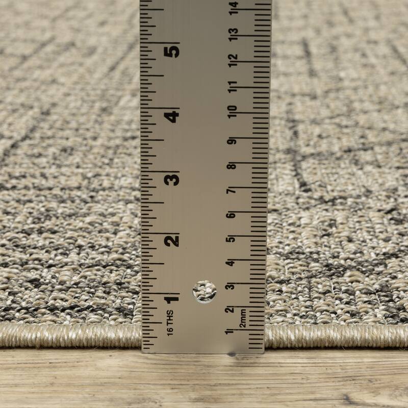 Style Haven Grayton Textured Geometric Beige/ Black Indoor-Outdoor Fringe Edge Rug