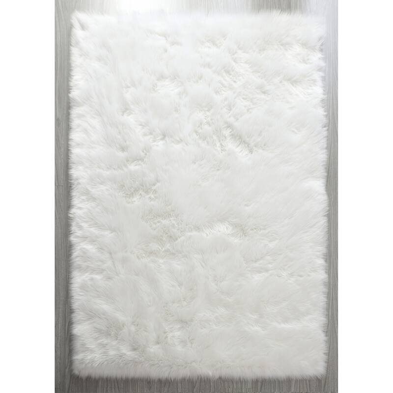 60 in L Ultra Soft Fluffy Faux Fur Sheepskin Area Rug - 3'6"