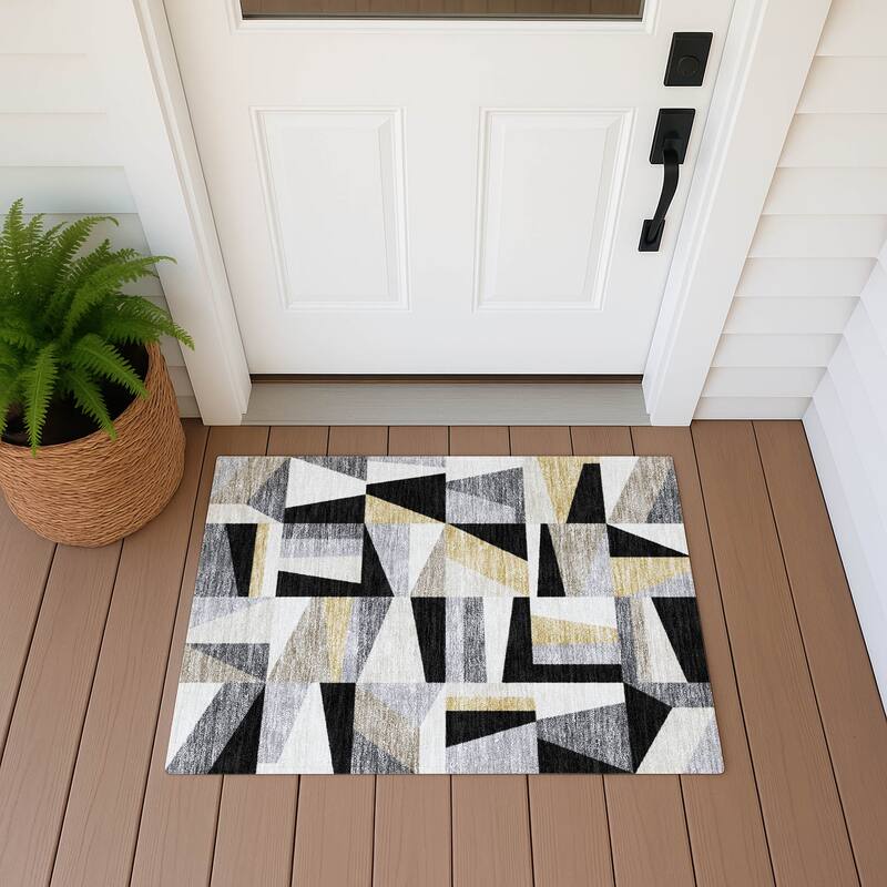Machine Washable Indoor/ Outdoor Contemporry Mosaic Chantille Rug - Black - 1'8" x 2'6"