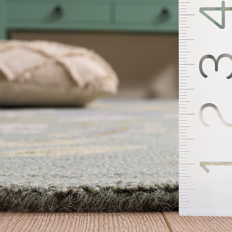 SAFAVIEH Handmade Jardin Mitrita Shabby Elegance Wool Rug