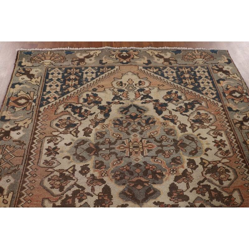 Bakhtiari Persian Vintage Rug Handmade Wool Carpet - 5'3"x 9'11"
