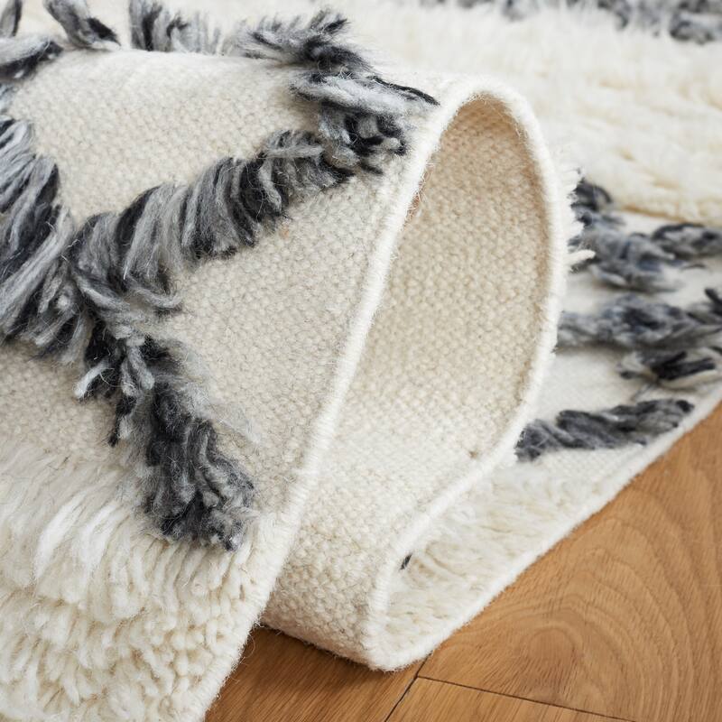 SAFAVIEH Handmade Casablanca Aneliya Tribal Wool Rug