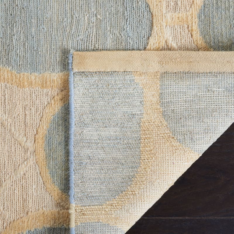 SAFAVIEH Hand-knotted Santa Fe Ozgenur Modern Wool Rug